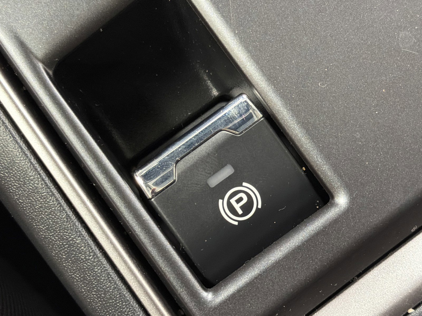 Certified 2025 Subaru Impreza 2.0i image 21