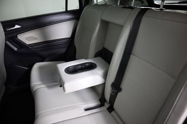 Used 2020 Volkswagen Tiguan SE w/ Panoramic Sunroof Package image 52