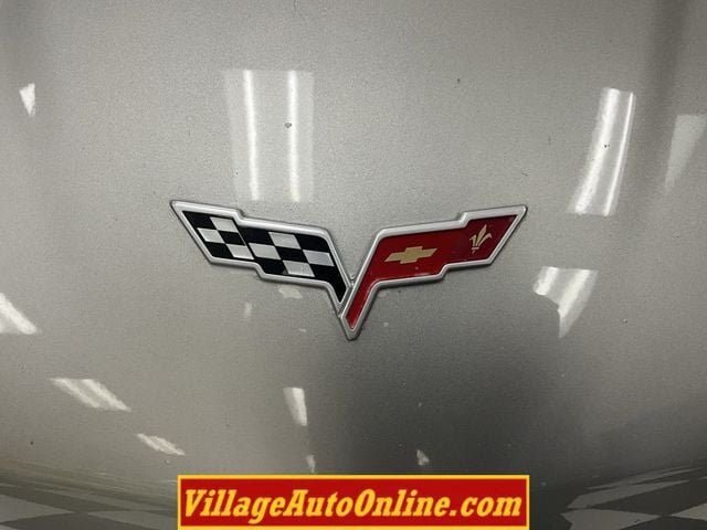 Used 2007 Chevrolet Corvette Coupe w/ Preferred Equipment Group RWD image 10