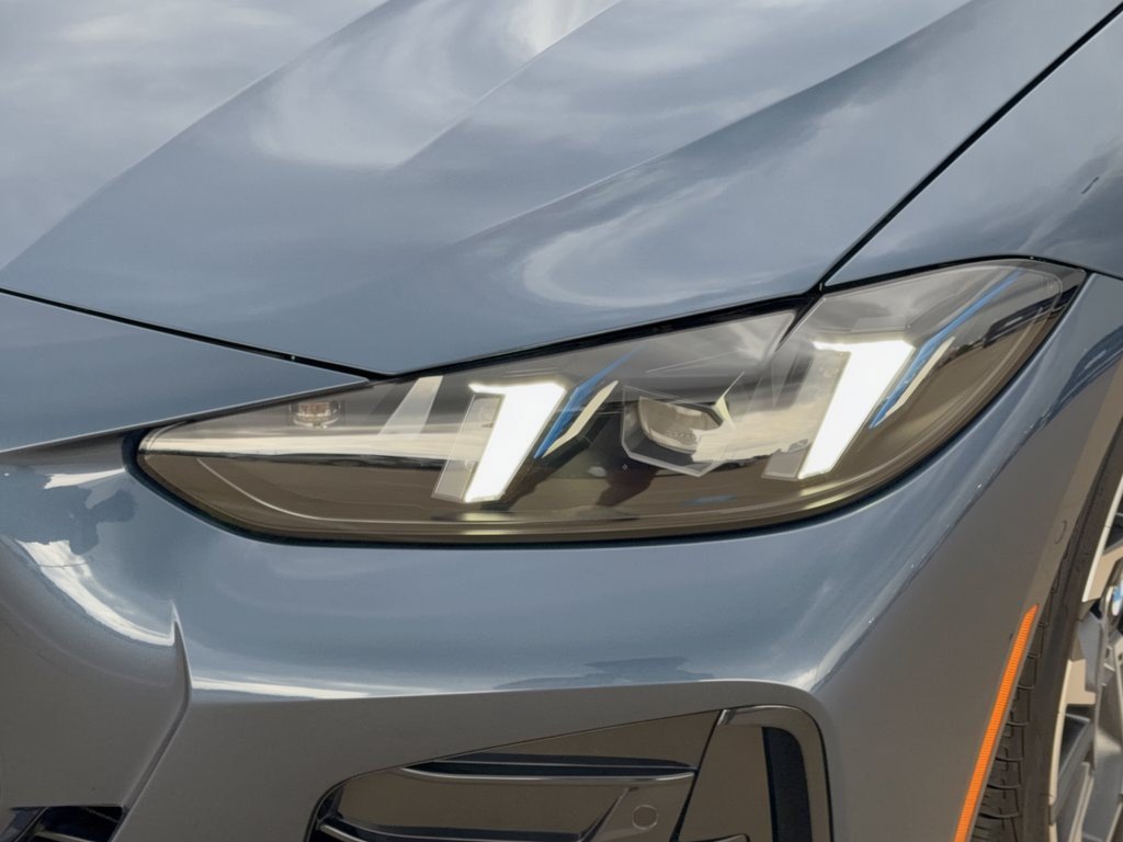 Used 2026 BMW 430i Coupe w/ M Sport Package RWD image 12