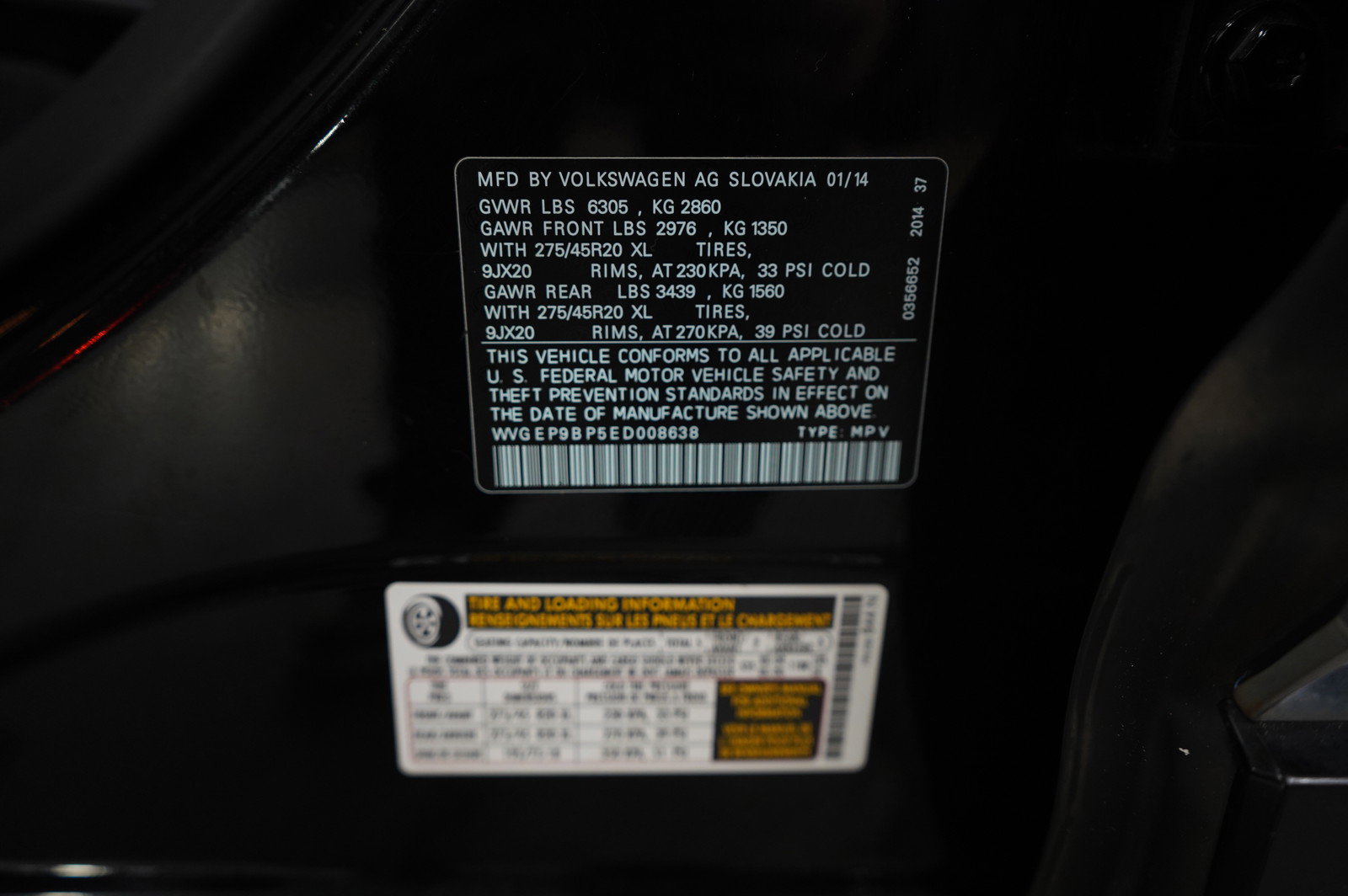 Used 2014 Volkswagen Touareg TDI image 24