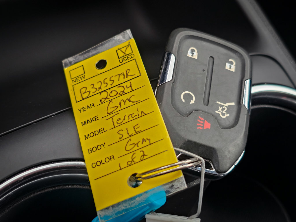 Used 2024 GMC Terrain SLE w/ Driver Convenience Package AWD/4WD image 43