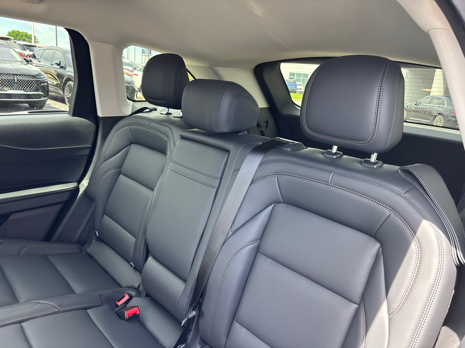 New 2026 Lincoln Nautilus Premier AWD/4WD image 26