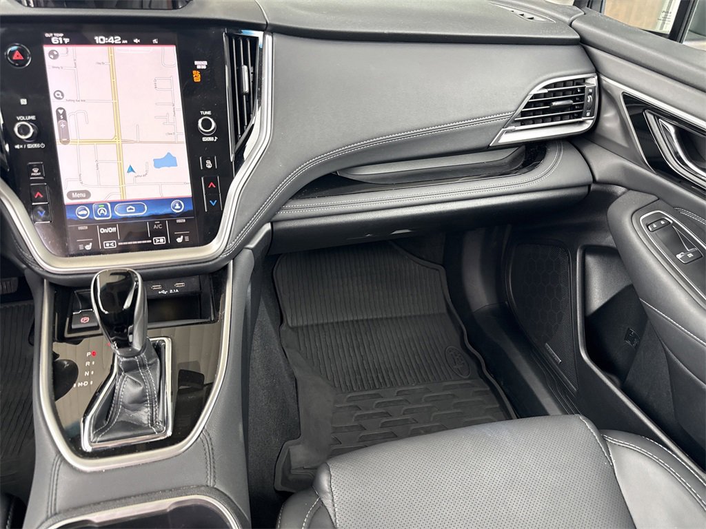Certified 2022 Subaru Outback Limited image 16