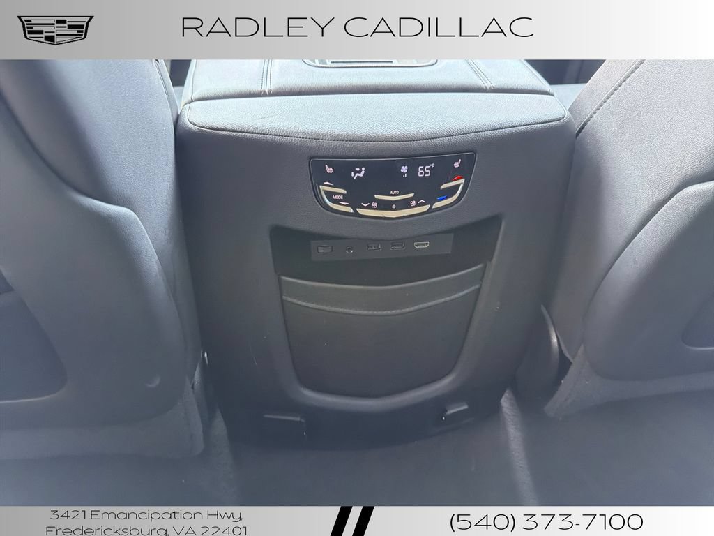 Used 2020 Cadillac Escalade Premium Luxury AWD/4WD image 9