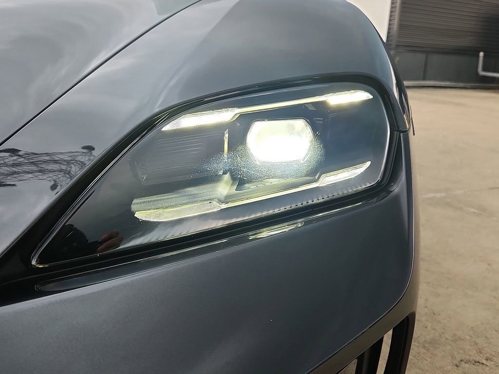 Certified 2025 Porsche Taycan image 8