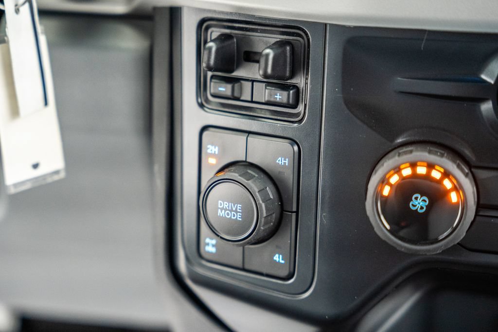 New 2026 Ford F350 XL w/ 360-Degree Camera Package AWD/4WD image 27