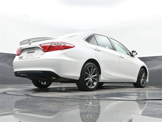 Used 2017 Toyota Camry XSE image 28