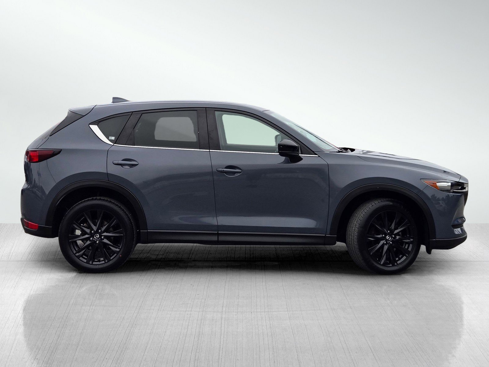 Used 2021 MAZDA CX-5 Carbon Edition FWD image 3