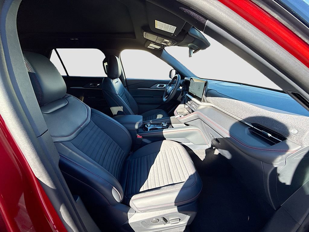 New 2026 Ford Explorer ST-Line w/ ST-Line Street Pack image 24