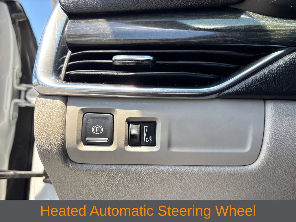 Used 2020 Cadillac XT4 Premium Luxury w/ Cold Weather Package FWD image 8
