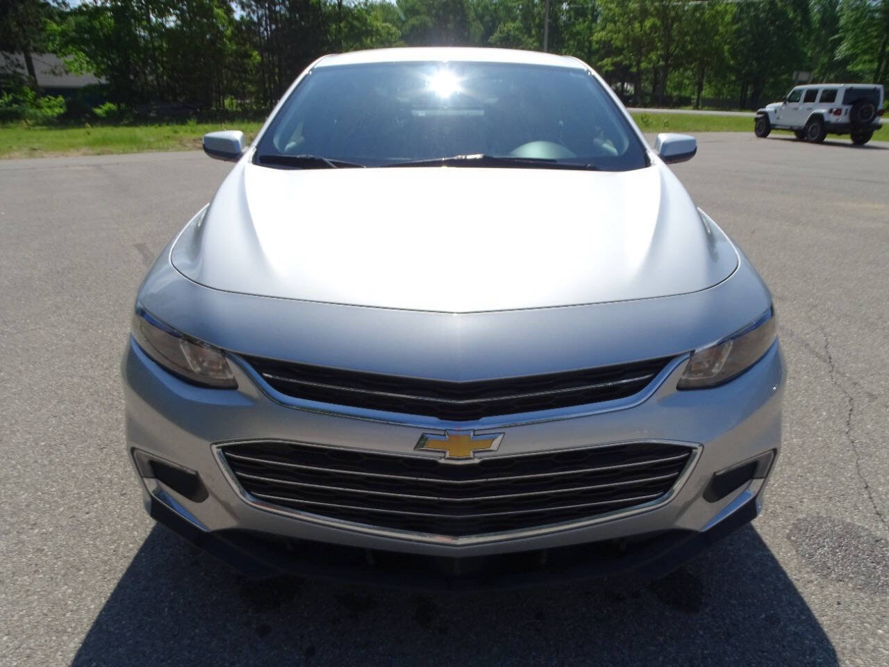 Used 2016 Chevrolet Malibu LT Sedan 4D FWD image 3