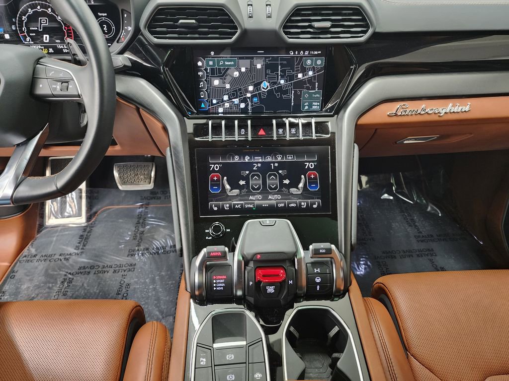 Used 2022 Lamborghini Urus image 17