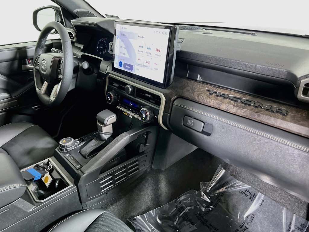 Certified 2025 Toyota Tacoma Limited w/ Tow Tech Package AWD/4WD image 25