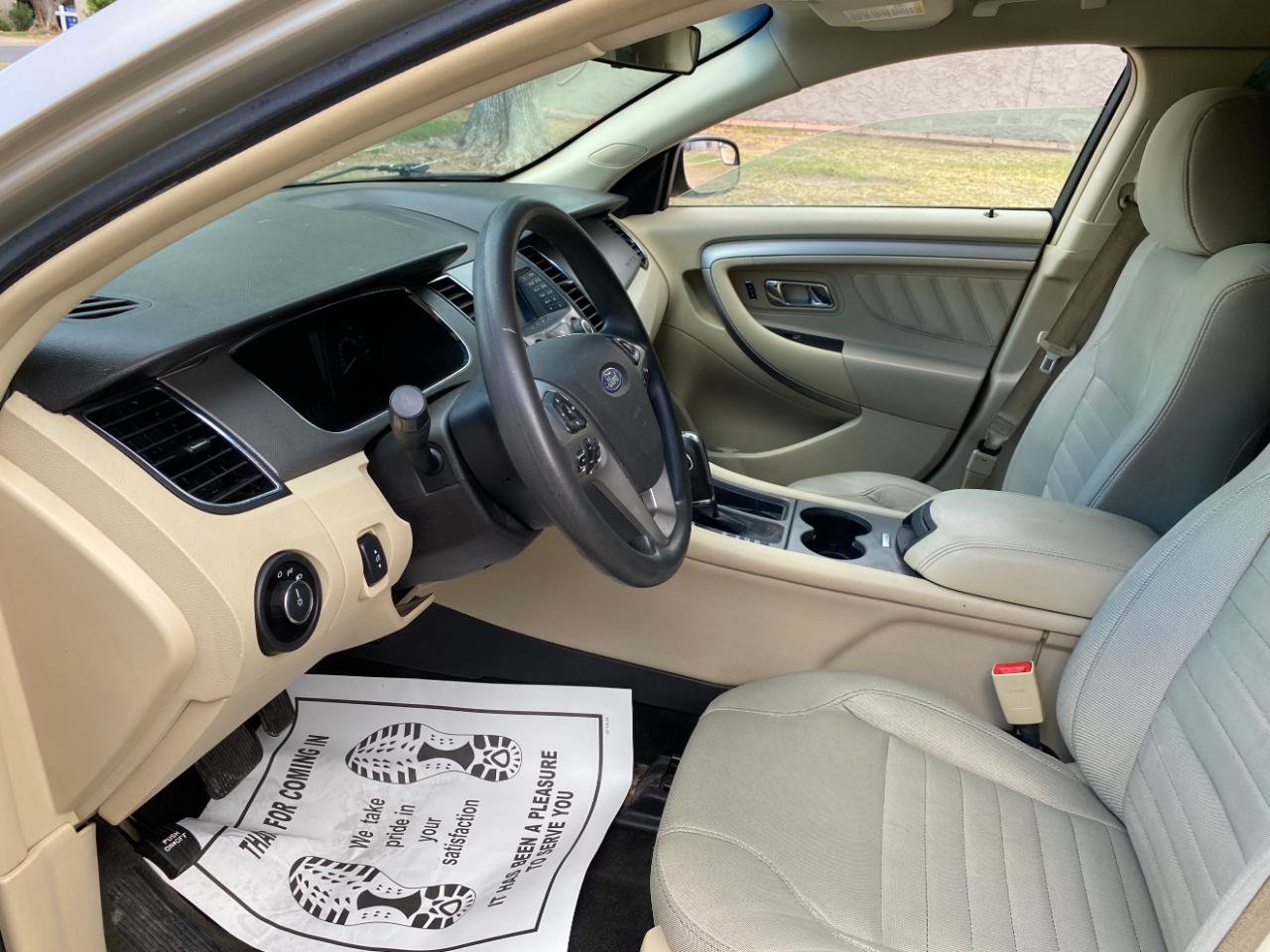 Used 2018 Ford Taurus SE FWD image 35