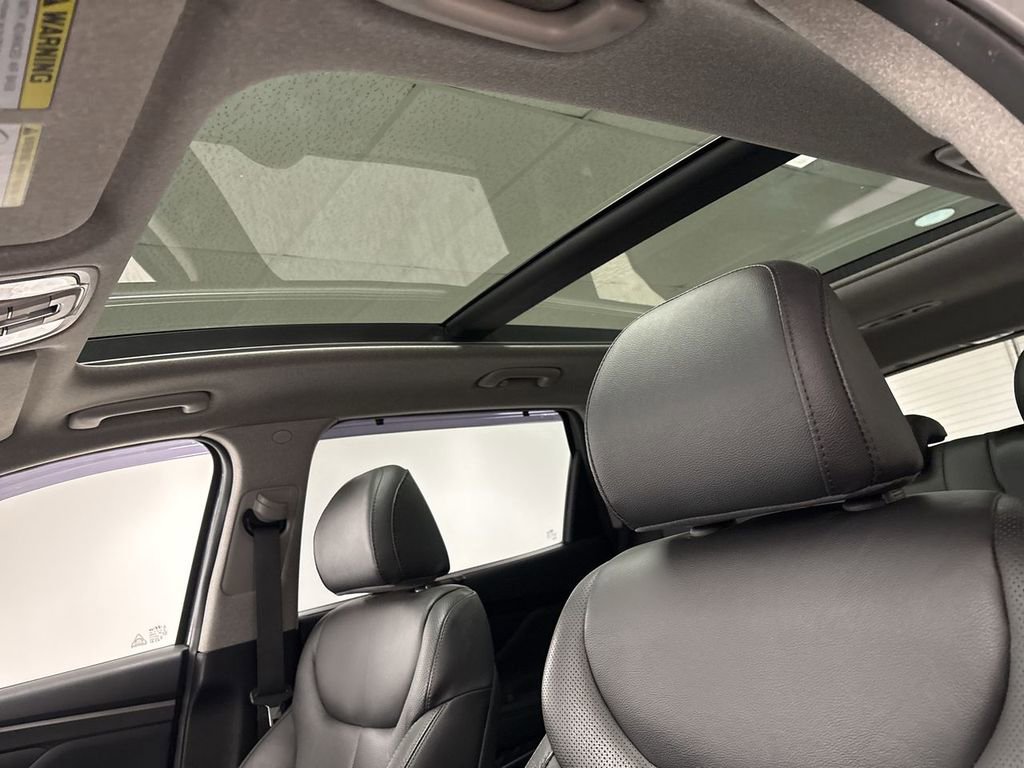 Used 2020 Hyundai Santa Fe SEL w/ Convenience + Premium Package image 14