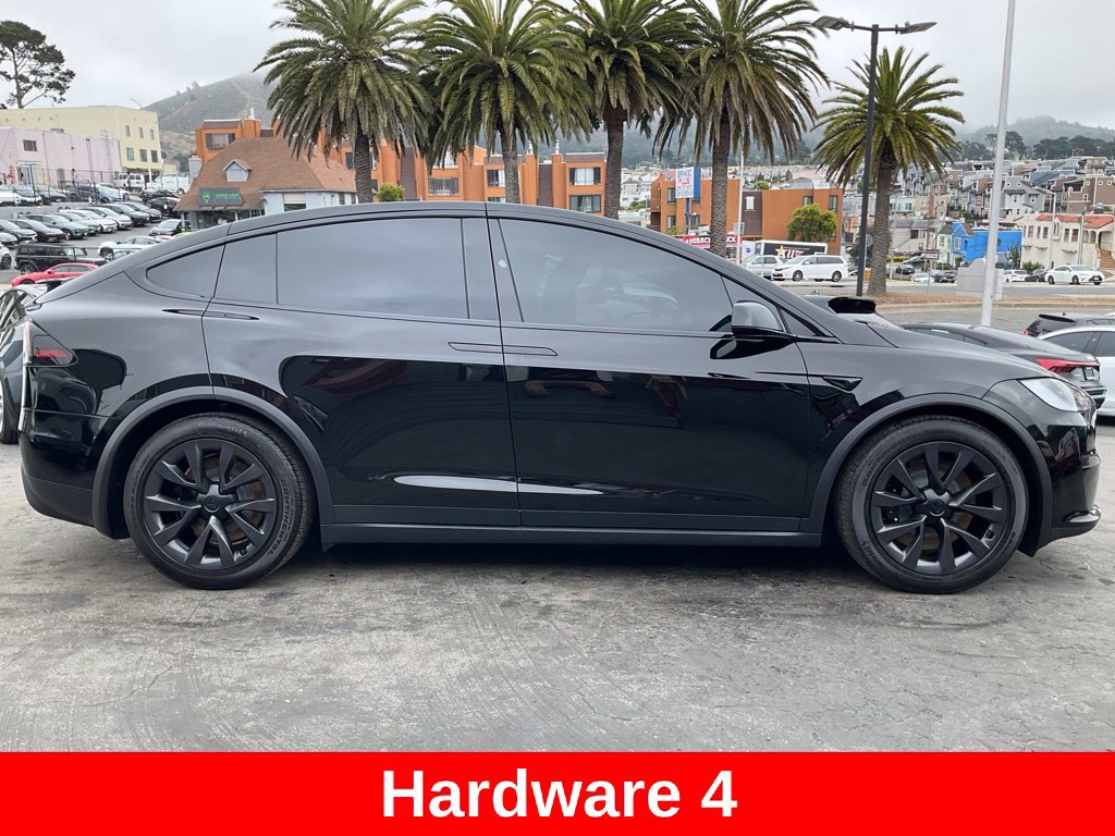 Used 2023 Tesla Model X AWD/4WD image 3
