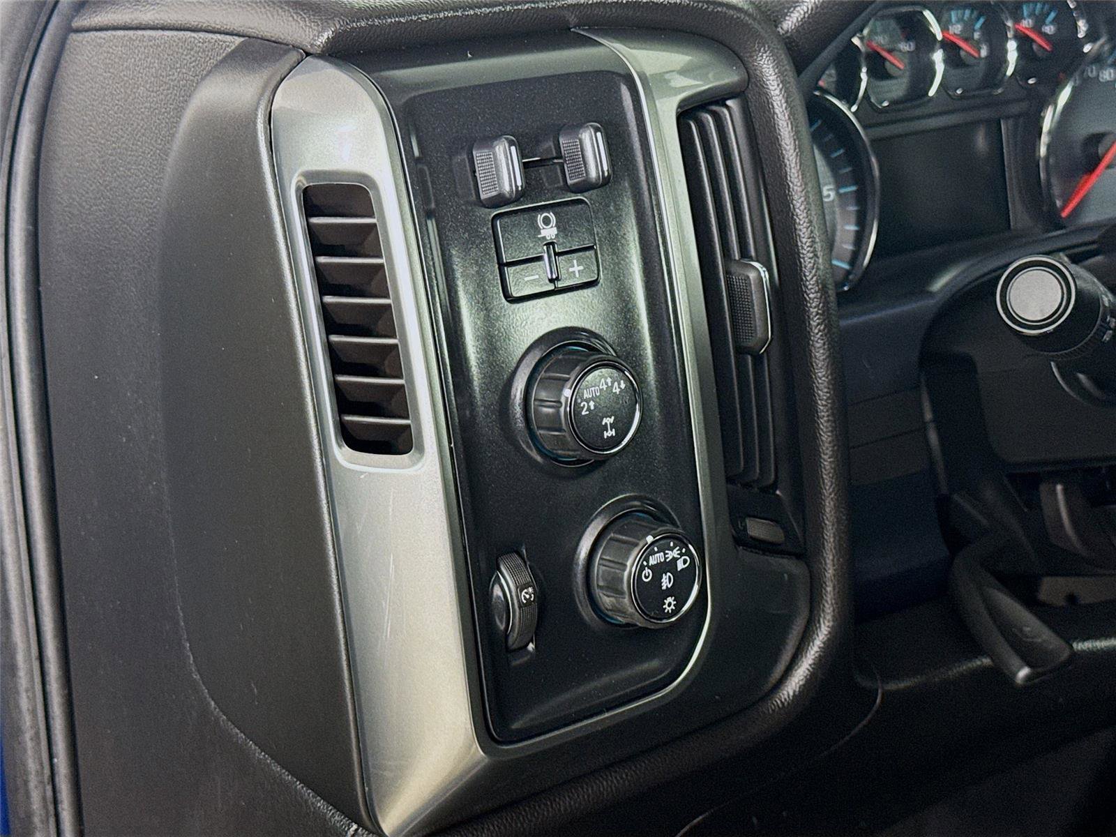 Used 2017 Chevrolet Silverado 1500 LT w/ All Star Edition image 12