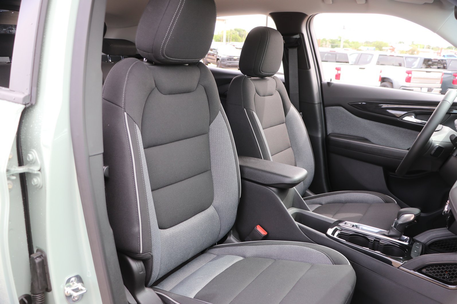 New 2026 Chevrolet TrailBlazer LT w/ Convenience Package FWD image 34