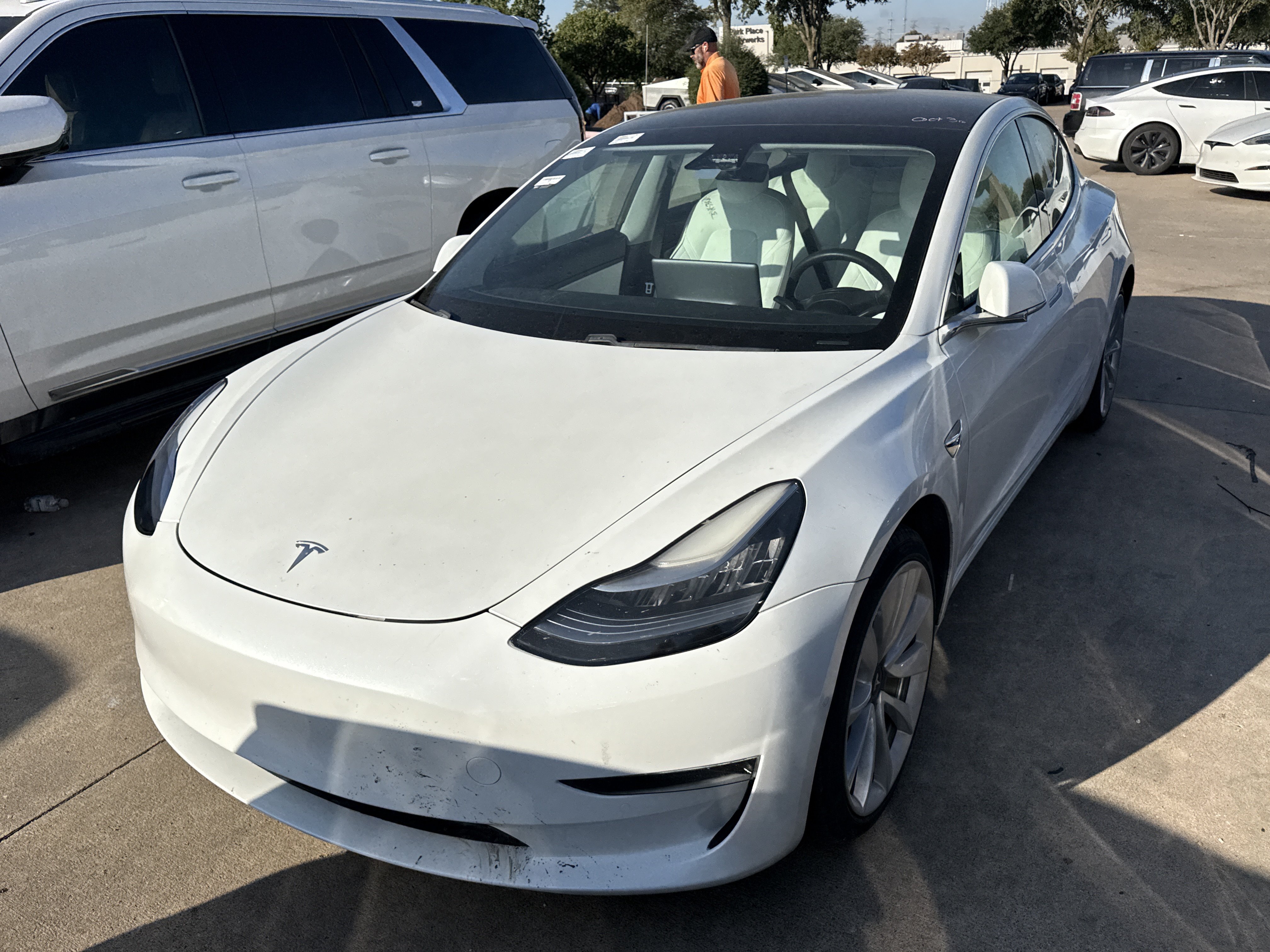 Used 2020 Tesla Model 3 Standard Range RWD image 2