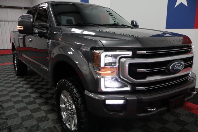 Used 2020 Ford F250 Platinum w/ FX4 Off-Road Package AWD/4WD image 27