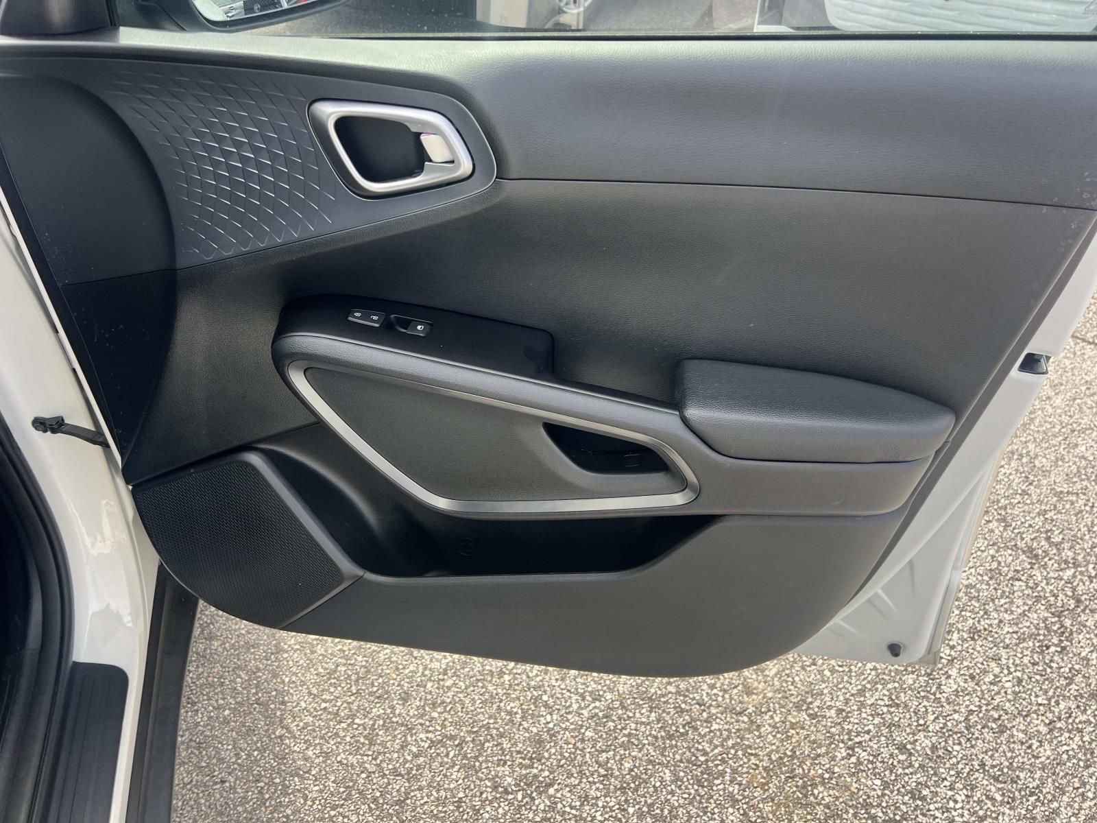 Used 2021 Kia Soul S image 14