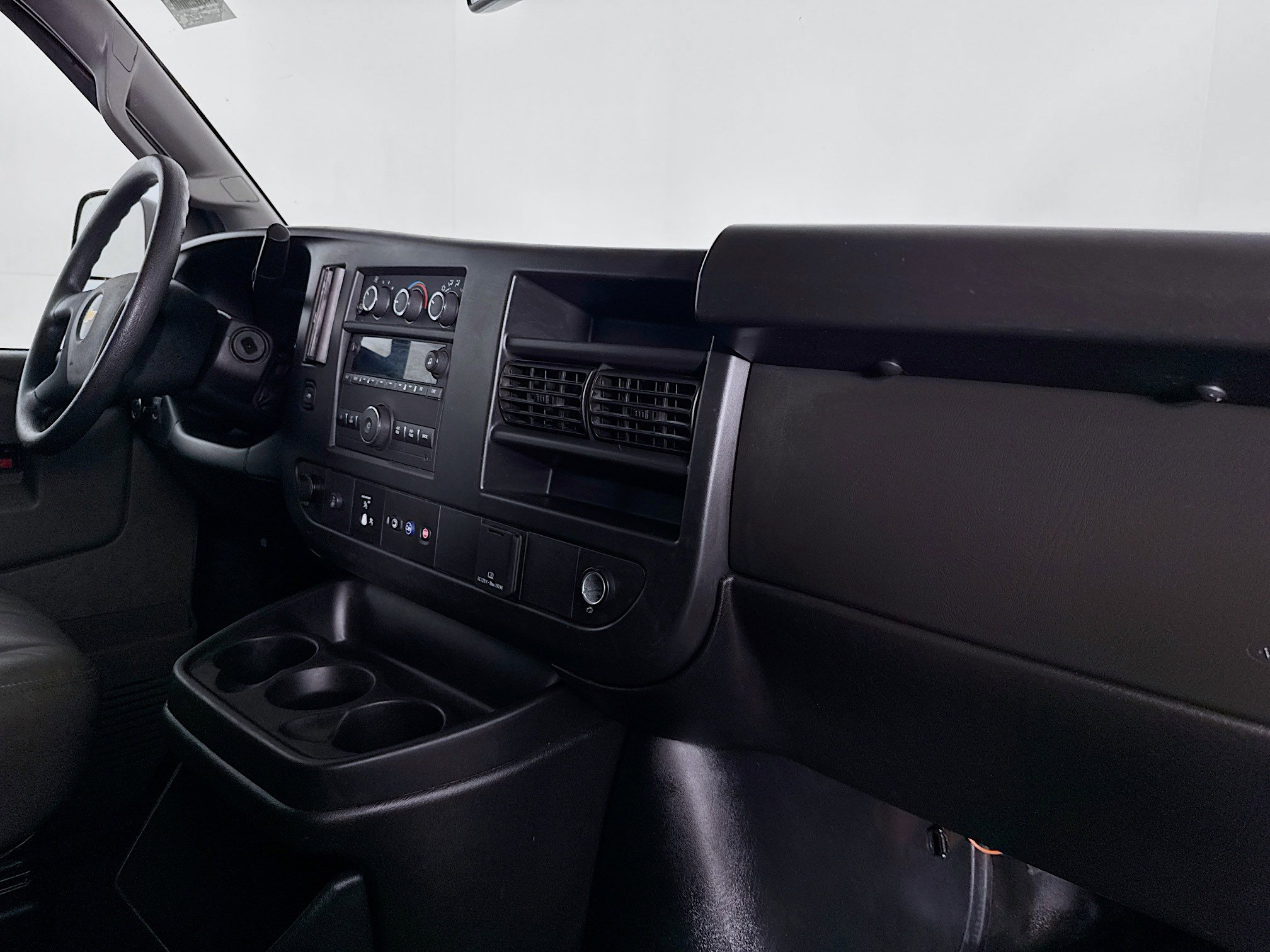 Used 2022 Chevrolet Express 2500 Work Van image 21