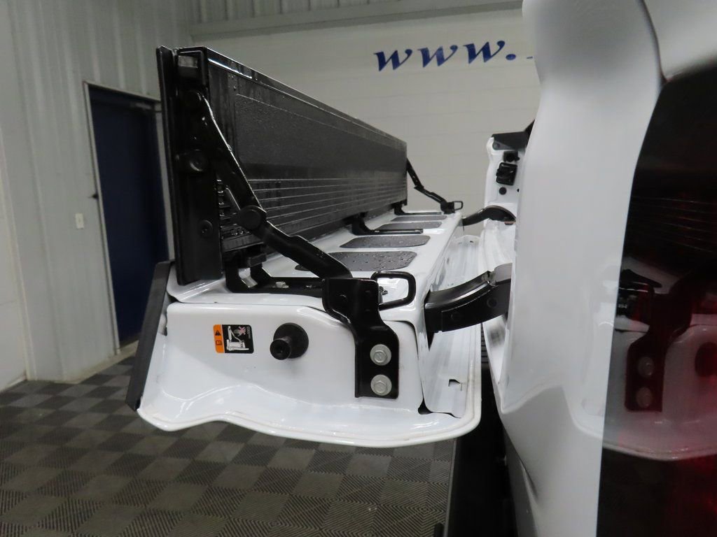 Used 2024 GMC Sierra 3500 SLE w/ SLE Convenience Package image 35