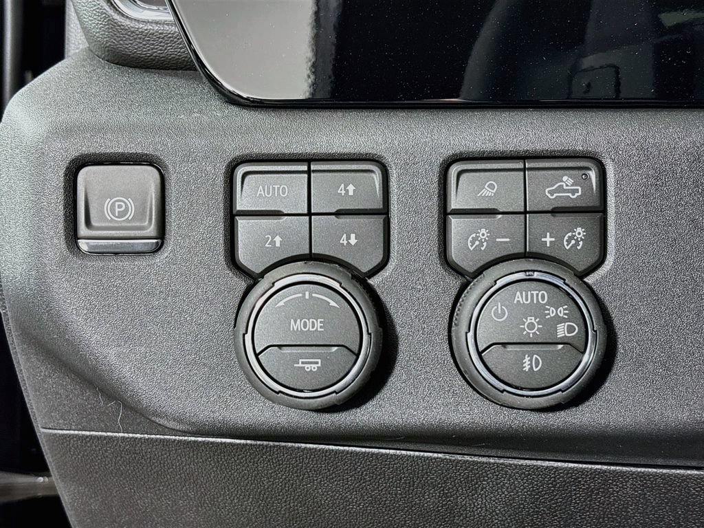 New 2026 Chevrolet Silverado 1500 RST w/ RST All Star Premium Package AWD/4WD image 10