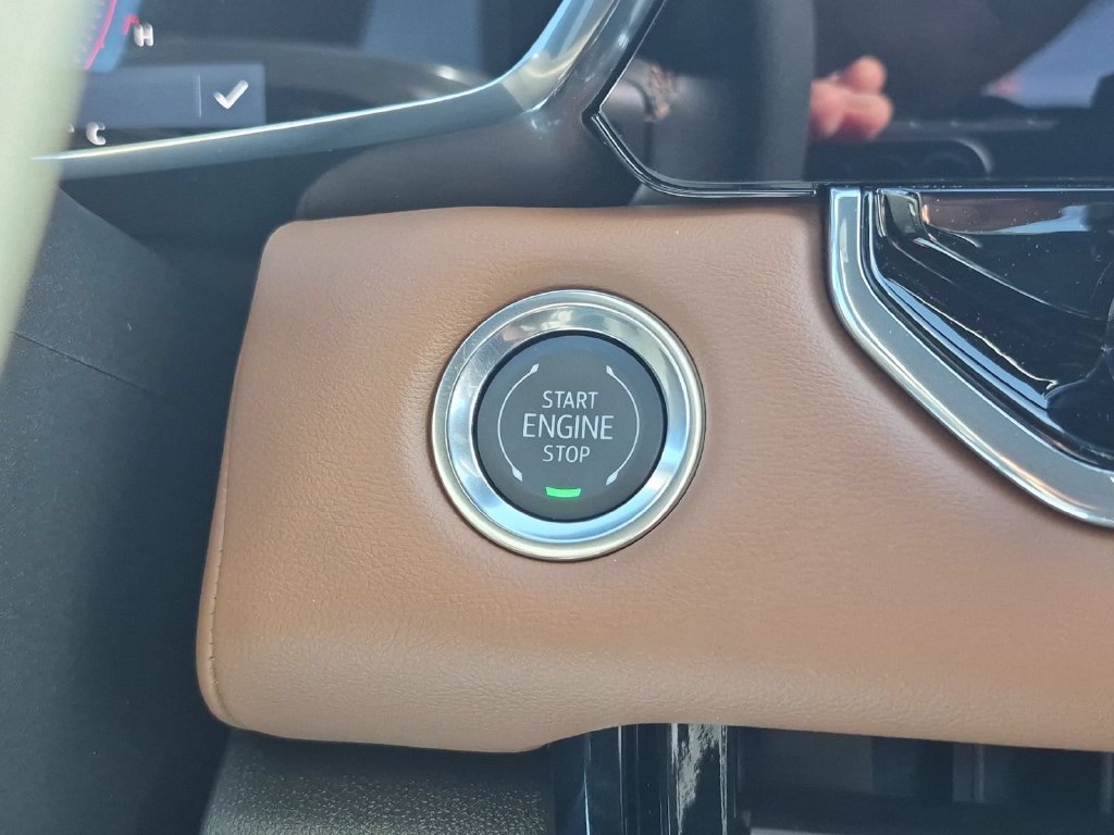 New 2026 GMC Canyon AT4 AWD/4WD image 16