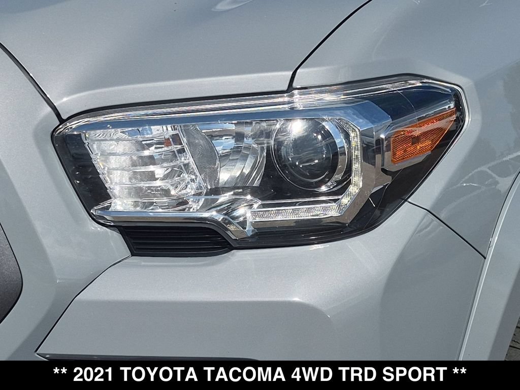 Used 2021 Toyota Tacoma TRD Sport AWD/4WD image 16