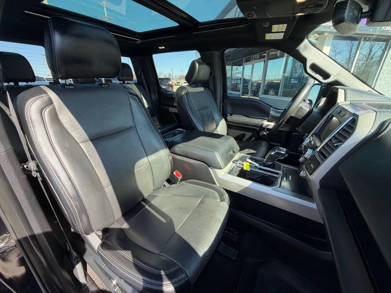 Used 2016 Ford F150 Lariat w/ Equipment Group 502A Luxury image 33