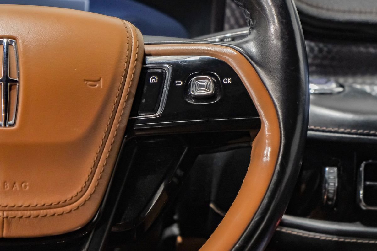 Used 2020 Lincoln Aviator Black Label Grand Touring w/ Class IV Trailer Tow Package image 17