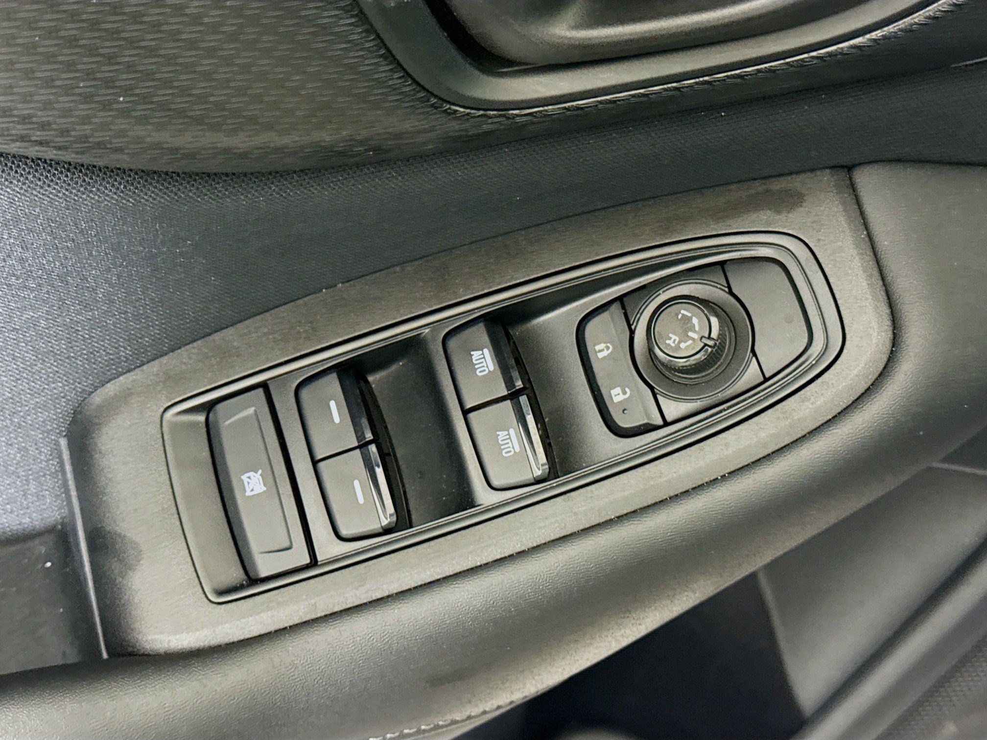 Used 2025 Subaru Outback AWD/4WD image 23