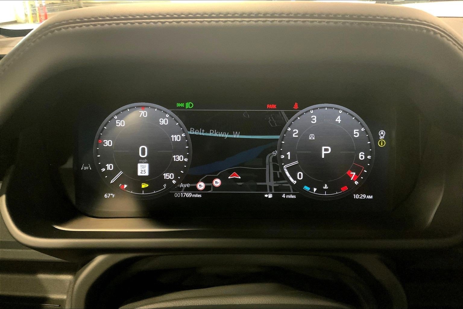 Used 2025 Land Rover Defender 130 S image 25