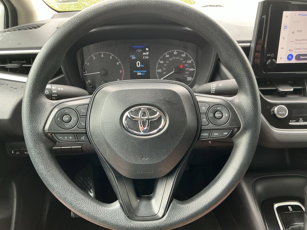 Used 2025 Toyota Corolla LE FWD image 21