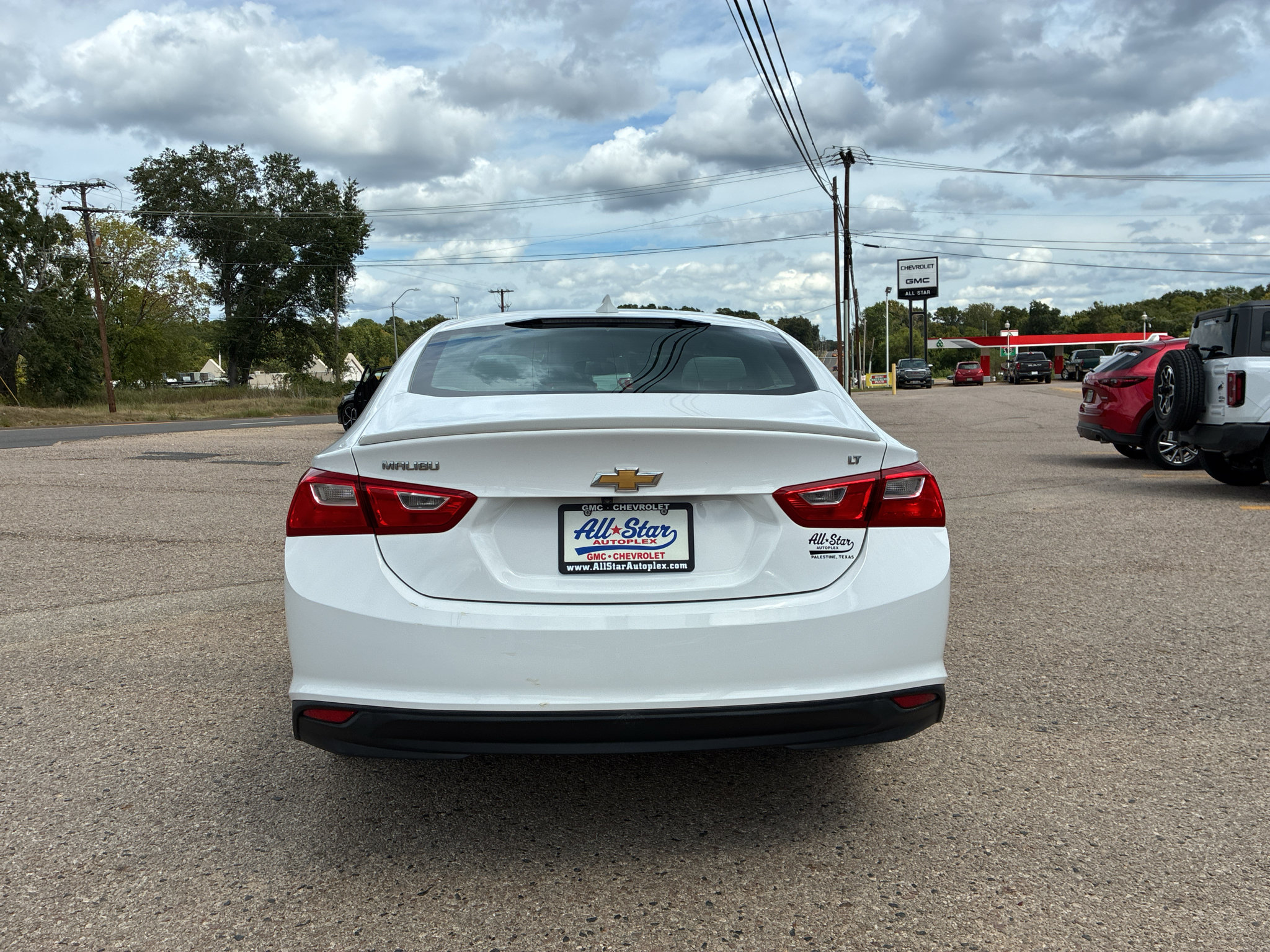 Used 2018 Chevrolet Malibu LT FWD image 9