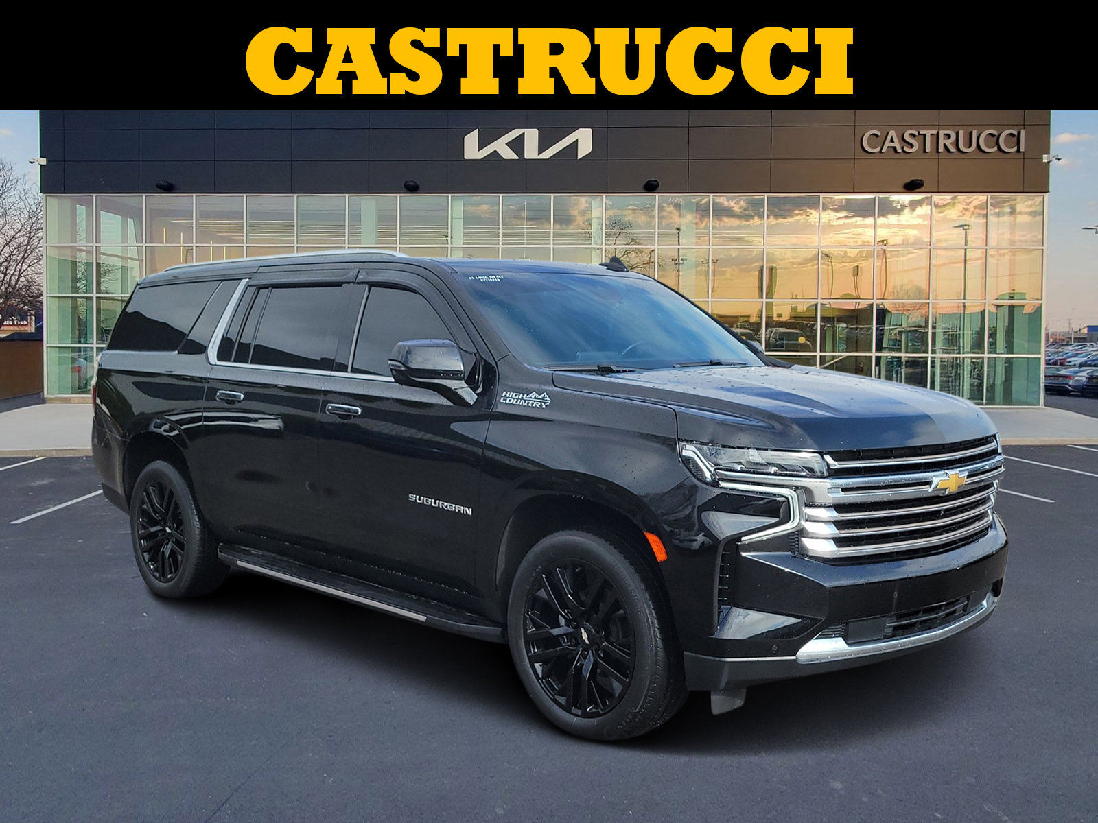 Used 2023 Chevrolet Suburban High Country image 1