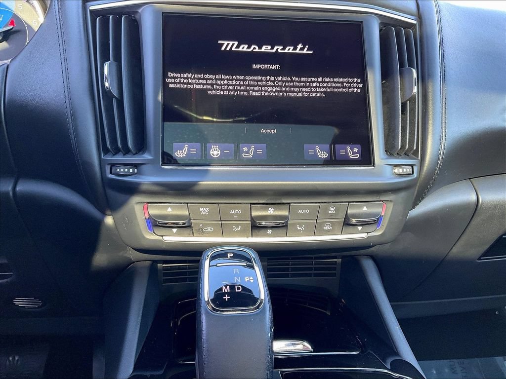 Used 2023 Maserati Levante GT AWD/4WD image 15