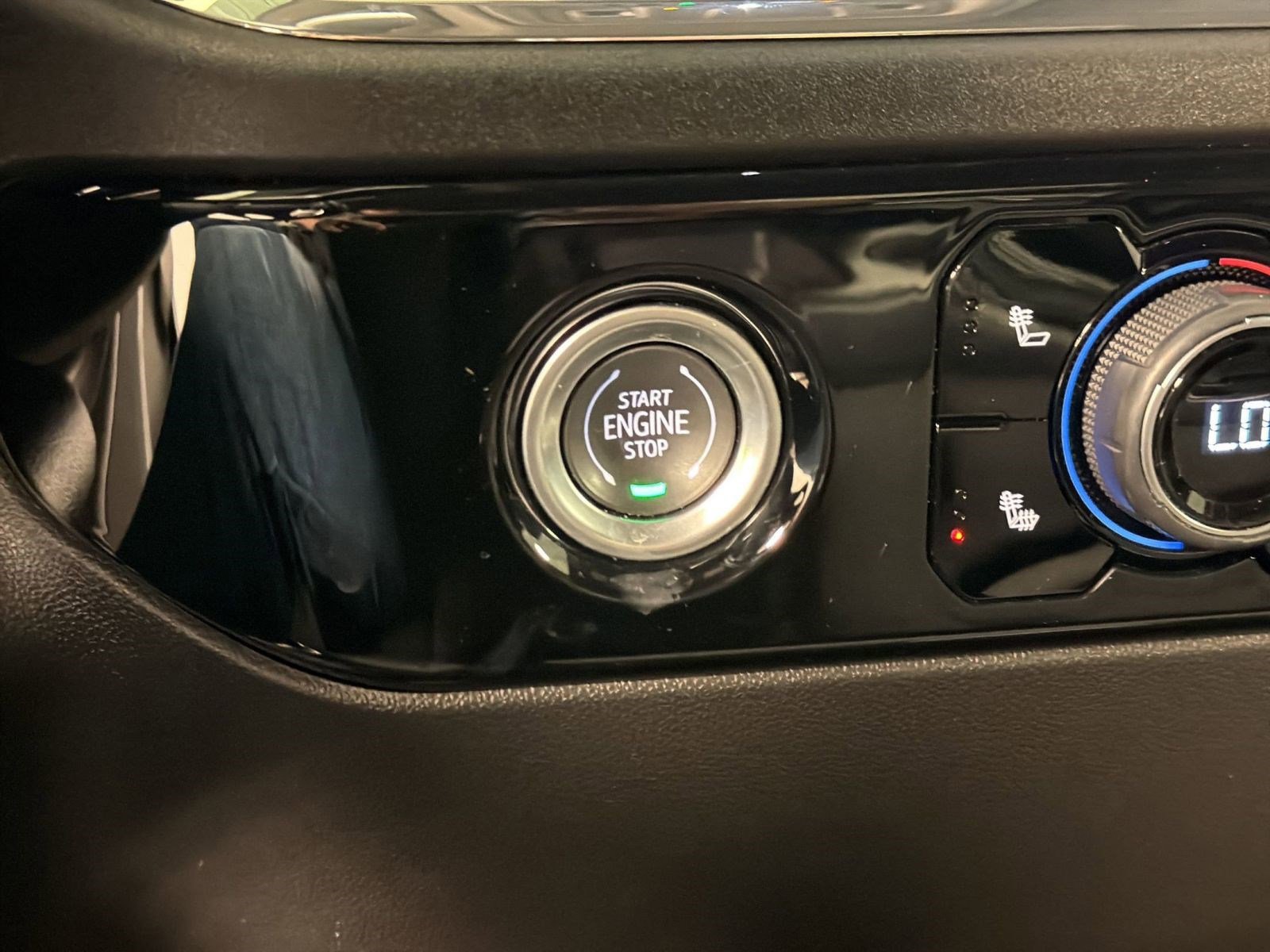 Certified 2024 Chevrolet Silverado 1500 LT image 25