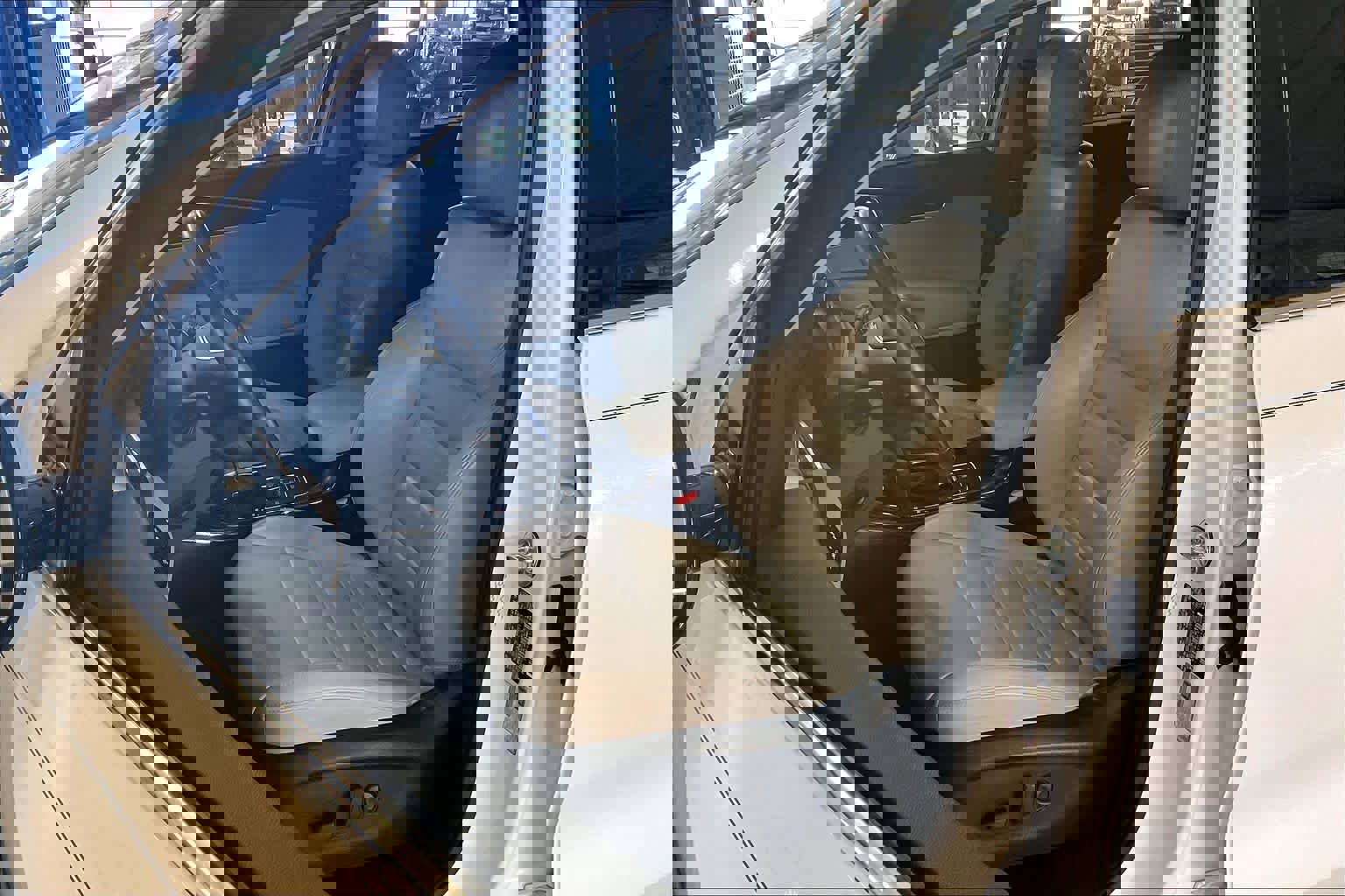 Used 2020 Kia Sorento EX FWD image 7