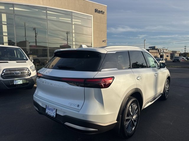 New 2026 INFINITI QX60 Luxe w/ Cargo Package image 3