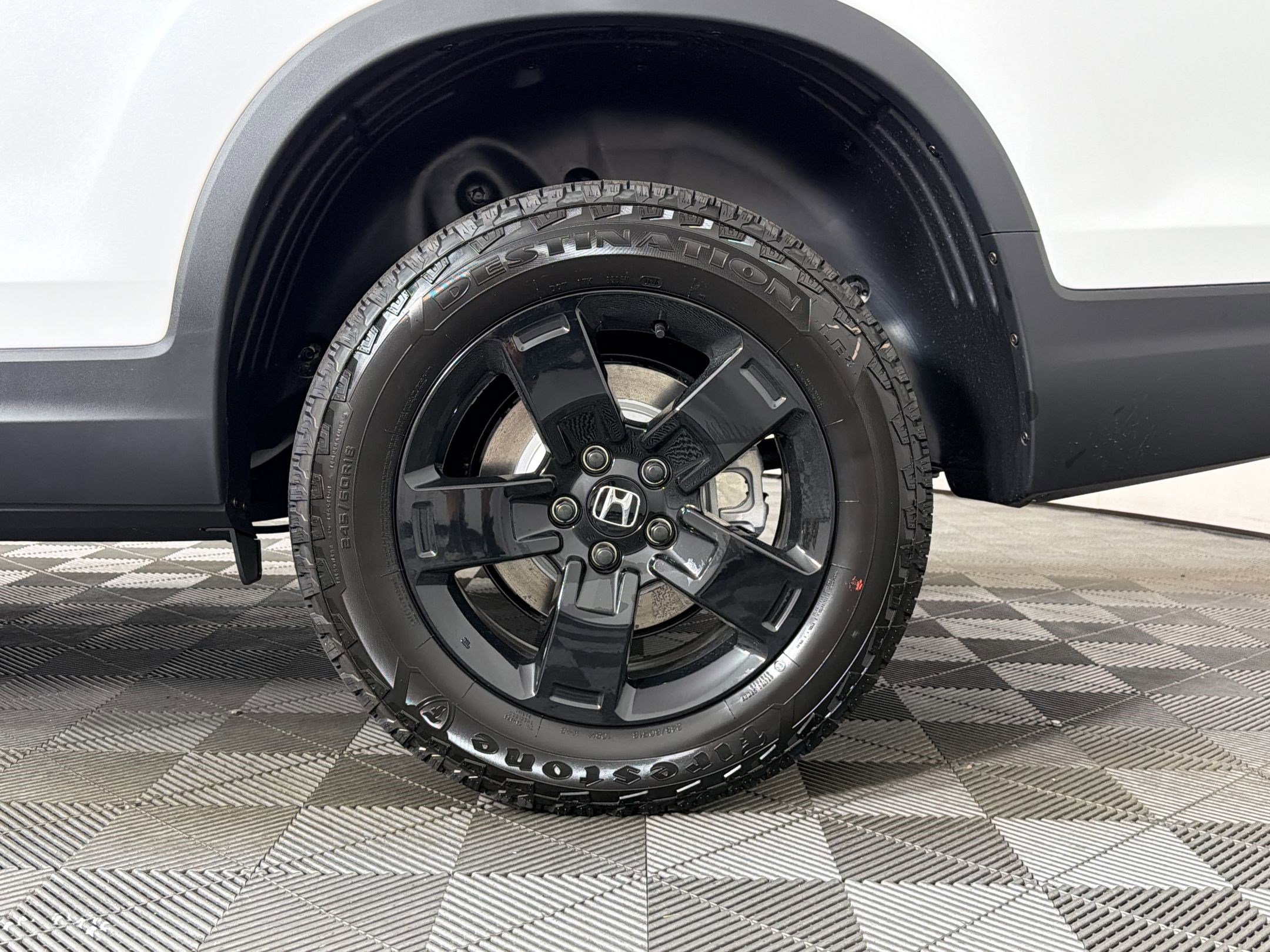 New 2026 Honda Ridgeline Black Edition image 10