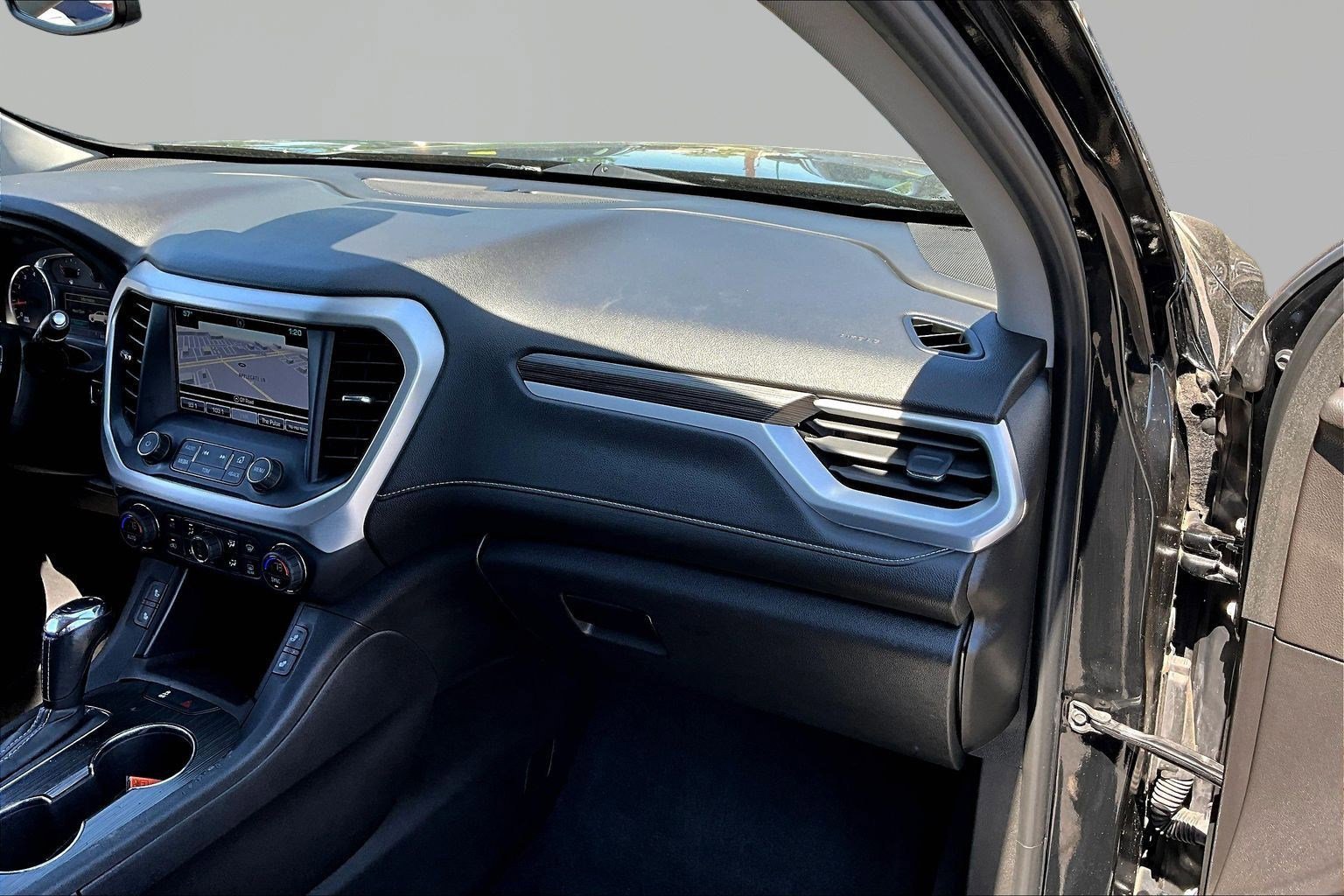 Used 2019 GMC Acadia SLT FWD image 26
