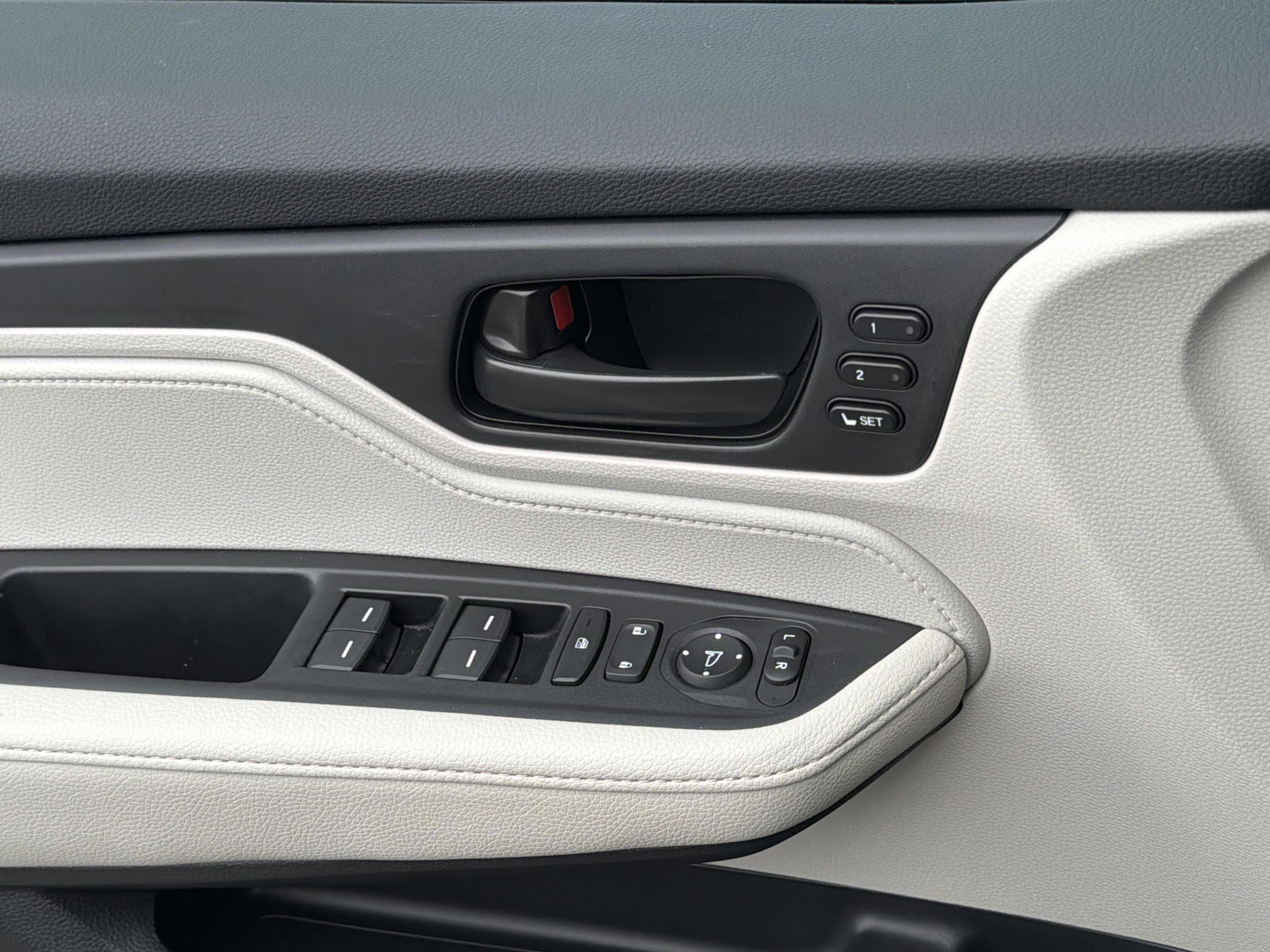 Certified 2026 Honda Odyssey EX-L image 23