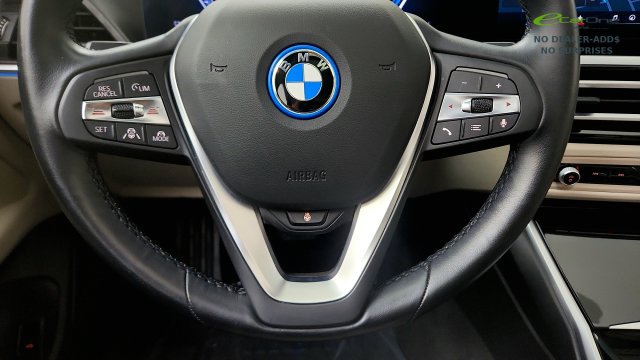 Used 2024 BMW i4 eDrive35 w/ Premium Package RWD image 57