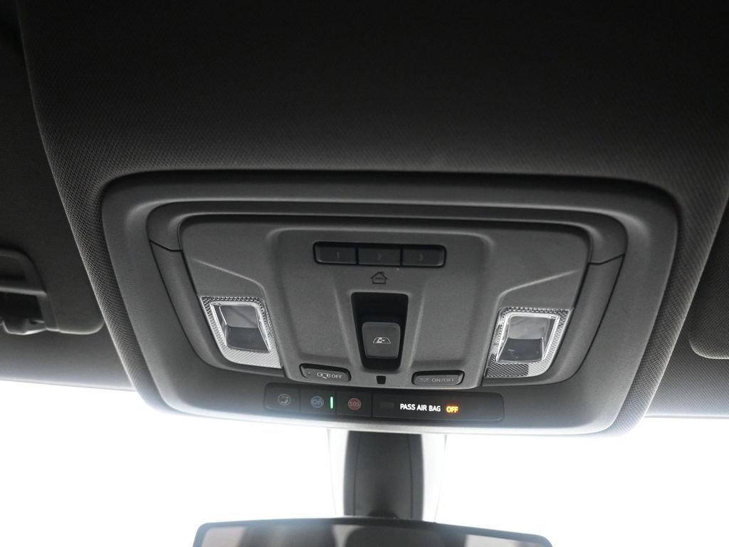 Used 2019 Chevrolet Silverado 1500 RST image 24