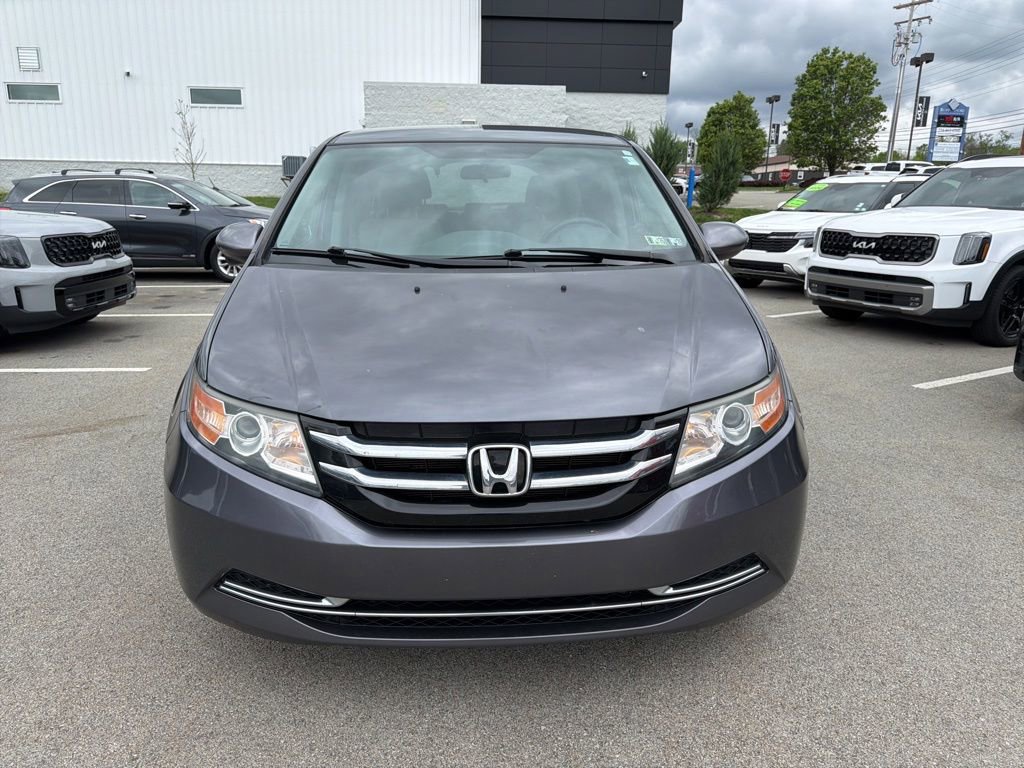 Used 2016 Honda Odyssey SE image 2