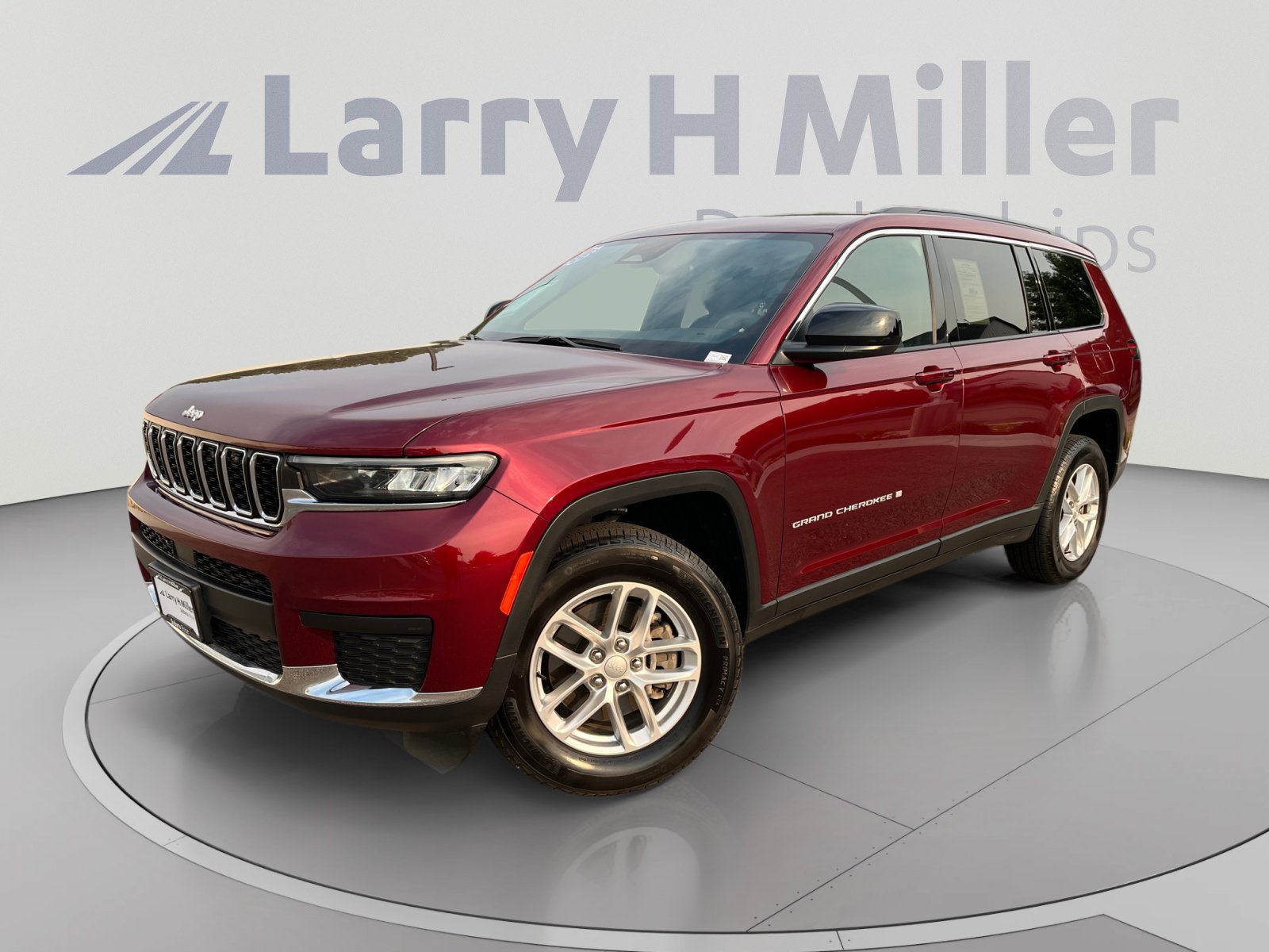 Used 2024 Jeep Grand Cherokee L Laredo