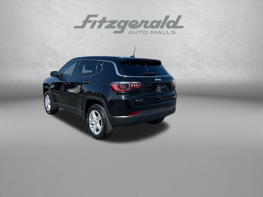 Used 2023 Jeep Compass Sport AWD/4WD image 5